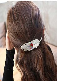 Fleur Snap Button Chapeau tricoté 18 mm Charms Bijoux de mode pour femmes adolescents Girl Afficher la planche à cheveux Clip à cheveux Gift5648147