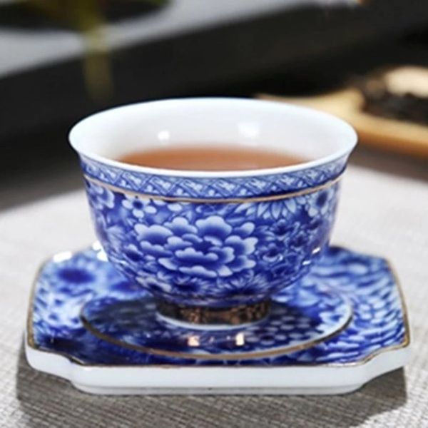 Taza de té de la flor con la montaña plana Blanco Blanco Tazón de porcelana y platillo Jingdezhen Cerámica Kung Fu Taza de té de café Taza de vino