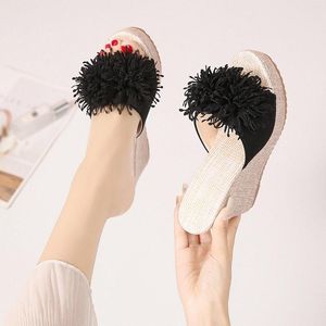 Fleurs décontractées Femmes Sandales Sandales Slippétes ouvertes Toe Centures chaussures Arrivée Slip on High Heels Fashion D 82 Fashi