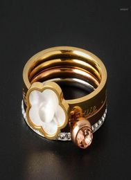 Bloemen vingerringen roestvrijstalen meerlagige combinatie Witte schaalringen voor vrouwen Crystal Ring Fashion Wedding Jewelry13599015