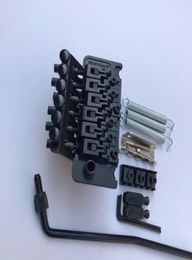 Floyd Rose Double Shake Pull String Plate Bridge Tremolosysteem Zwarte hardware voor elektrische gitaar 5348614