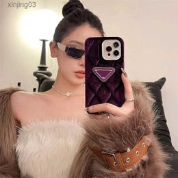 Fluffy Designer Phone Case Velvet Wave Cojín para IPhone 14 Pro Max Plus 13 Promax 12 11 Xs Xr Fashion IPhone Cases para mujeres xinjing03