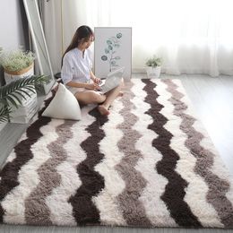 Fluffy harige tapijt in de woonkamer streep zachte bed tapijten voor slaapkamer modern huisdecoratie kinderbed dons voet matten 240424