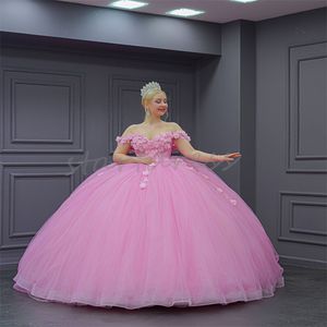 Robes de Quinceanera rose moelleux avec des fleurs 3D épaules dénudées robe de bal princesse douce 16 robes robes élégantes De Xv Anos seize anniversaire fête d'occasion spéciale