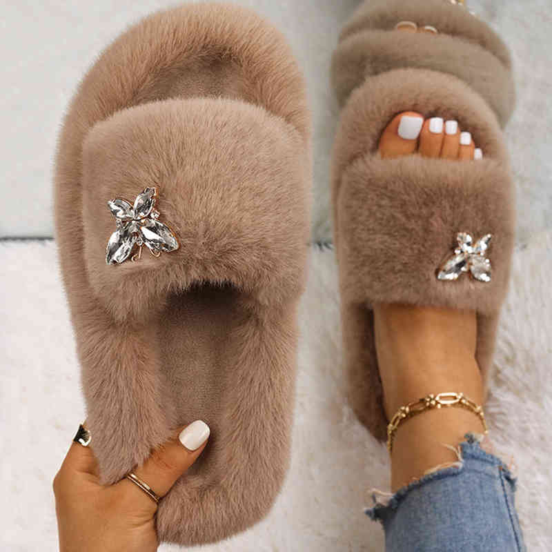 Chinelos fofos Strass Butterfly Faux Fur Slides Mulheres Sandálias Plataforma Flip Flops Cristal Indoor Luxo Liso Sapatos