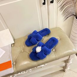 Fluffy zachte en comfortabele teddy krullende slippers topkwaliteit lederen buitenzool standaard maat 35-42