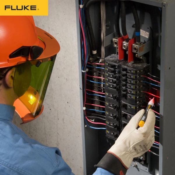 Fluke 1AC / 2AC TEST NON CONTACT TEST CURS VOLT AC TESTRES DE TENSION NON Contact de Fluke 90V-1000V Détecteur électrique PEN 1AC-C2II