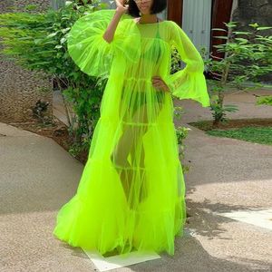 Fluorescerende groene illusie prom -jurk met gezwollen volle mouwen geplooDed