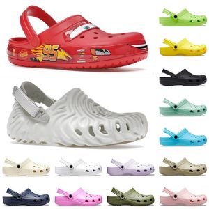 salehe bembury croc sandals croc charms crocs croos charms slippers Diseñador zuecos clásicos zapatillas de playa【code ：L】de playa zuecos chanclas zapatillas al airey mujeres