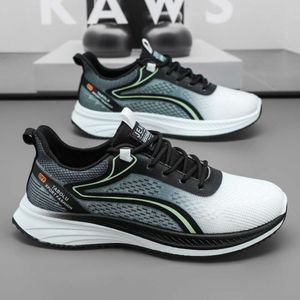 Chaussures de course en maille tissée volant pour hommes, nouvelle version coréenne Chaussures de sport pour hommes à la mode, blocage de couleur basse, chaussures ultra légères