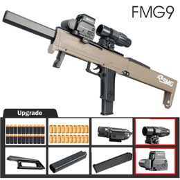 FMG 9 Opvouwbaar machinepistool Speelgoed Zachte kogelblaster Handmatige schietwerper voor volwassenen Jongens Kinderen buiten