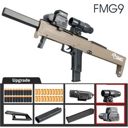 FMG 9 opvouwbaar machinepistool speelgoed Soft Bullet Blaster Handmatig schieten Launcher voor volwassenen Jongens Kinderen Outdoor