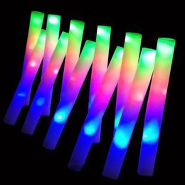Pack de mousse Glow Sticks en vrac de 100 3 modes clignotant des luminaires LED dans la lumière des jouets de fête de fête de fête 240521