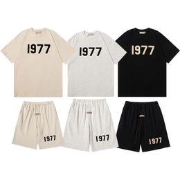 Foggg Arder Shirt Fogg Summer korte mouwen dubbele thread ESS Letter Flocking Printing High Street Casual Men and Women Losse T -shirt shorts Set 01