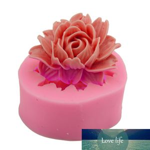 Fondant Soap Mold Color aleatorio Terrela de hornear de bricolaje 1 PPCS Multi Propósito Bloom Rose Decoración de dulces Silicona