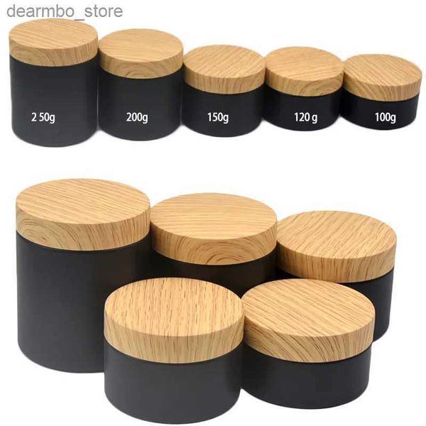 Pottes alimentaires Canisters 10/30 / 50pcs100-250 Boîte en plastique noir mat avec couvercles de pluie en bois Pot de masque vide Conteneurs de maquillage de maquillage Boîte de voyage L49