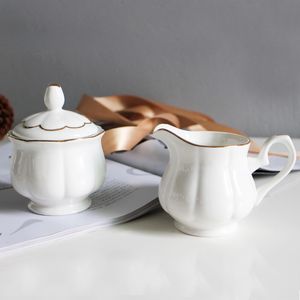 Food Savers Opslagcontainers Moderne mode lomp Sugar Bowl met dekselmelk kruik Bone China Family Cafe Coffee Shop Set gouden lijnsaus Creamer Pot Candy Jar 221202