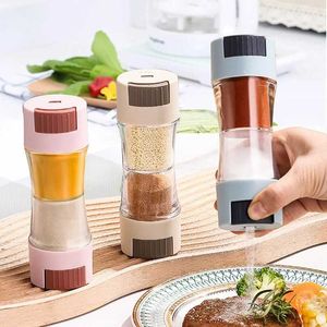 Épargnes alimentaires Conteneurs de rangement Salt Shaker 0,5 g quantitatif Press Contrôle de contrôle Botteau Assaisonnement Can Tools Poiving Spice Container Limite en plastique H240425