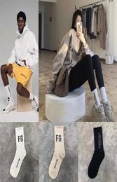 FOOG FEURR OFF GODD MAIN LINE FG LETTRE RICH RICH Long Tube Coton Sports Socks High Street Men and Women Lovers 3-Package Package19133782138531