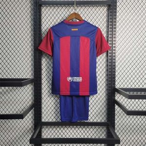 Voetbalshirt Barcelona Childrens Clothing Set Thaise versie Hoogwaardige ademende goedkope en kosteneffectieve ventilatieapparatuur