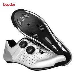 Calzado Boodun 2021 Nuevos zapatos de bicicleta de carretera ultraligeros para hombres con suela de fibra de carbono Zapatos de tacos de ciclismo transpirables Zapatos de bicicleta de carretera