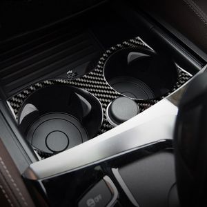 Autocollant de style de voiture pour BMW Série 5 6GT G30 G32 G38 Accessoires Panneau de changement de vitesse de contrôle intérieur de voiture en fibre de carbone Porte-gobelet à eau Couverture Garniture