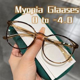 Voor klassieke dames bril zonnebrillen Designer Zonnebril Stijl Ronde afgewerkte Myopia Glazen unisex Vintage Clear Lens kortzichtig brillen