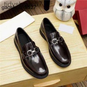 para puños Feragamo y cuero lacado cuero con zapatos de negocios vestimenta casual zapatos de cuero zapatos hombres para hombres de moda de moda con bajo 0X1D YNWZ