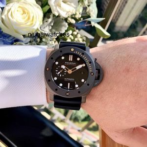 Voor luxe horloges Mens Mechanical Watch -versie van is gesloten basis en merk Italië Sport