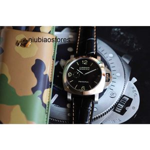 Voor luxe horloges Mens Mechanisch horloge Zwitserse automatische beweging Sapphire Mirror 47mm geïmporteerd koehide horlogebandmerk Italië spor Qyrr