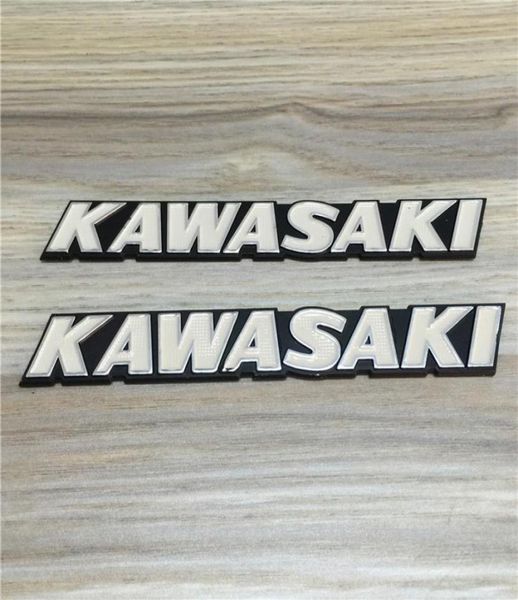 Pour modifié Kawasaki Kawasaki rétro voiture rue voiture stéréoscopique en aluminium réservoir de carburant dur standard blanc lettrage bouée décalcomanie metal2644529