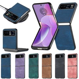 Pour Moto RAZR 40 Téléphone pliable avec une couleur de couleur unie en cuir Pu Leather 40 Ultra Ultra Upper et inférieur Boîtier de protection d'ouverture