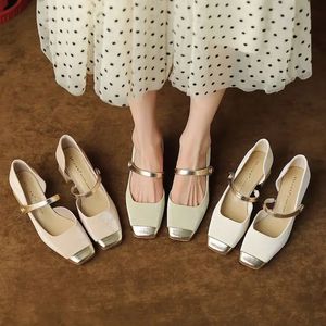 Voor kantoorwerk sandaal hoge hakken schoenen dikke hiel met riem damesschoenen één woord zomer 2024 Korea trend verkoop f h 240426