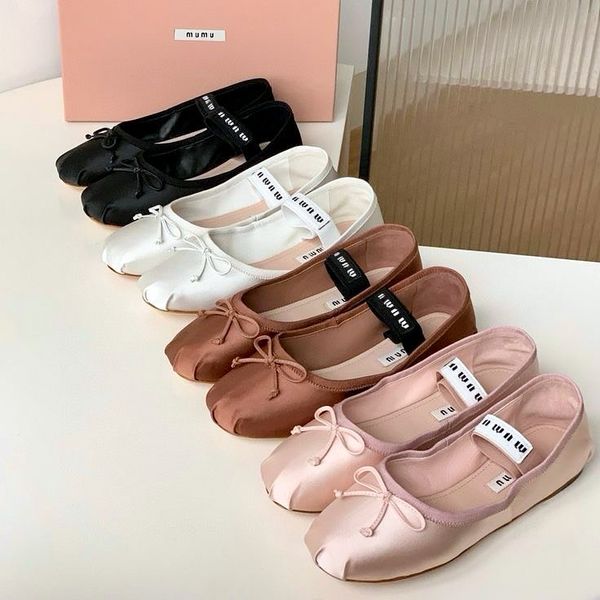 Zapato casual de yoga con tacón Miui de lujo para mujer, mocasín para hombre, vestido de baile, zapato de diseñador, zapato de lona de cuero Miui, negro, blanco, rosa, lazo de seda, sexy, para caminar, correr, calzado deportivo