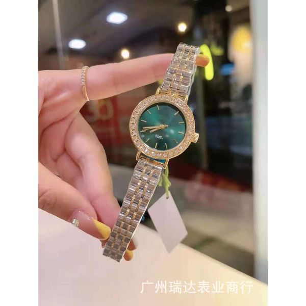 Commerce transfrontalier étranger micro-agent commercial envoie Lao Jia diamant incrusté circulaire cadran à la mode Quartz montre pour femme fabricant approvisionnement en gros en gros
