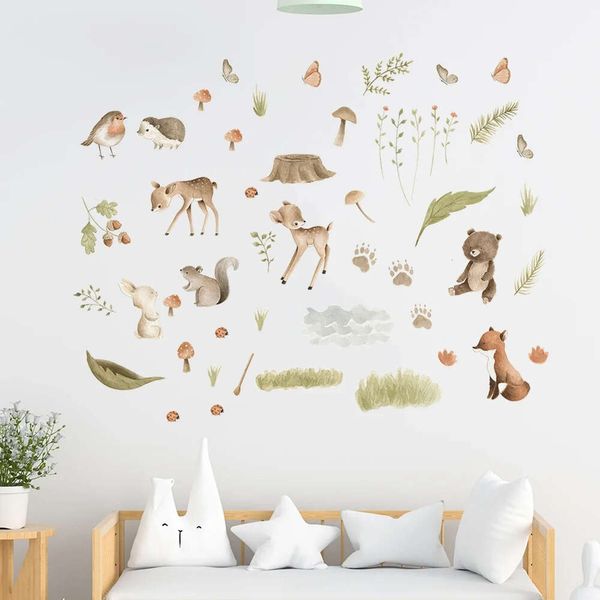 Pegatinas de pared de animales de dibujos animados lindos del bosque para decoración de pared del dormitorio de la habitación de los niños