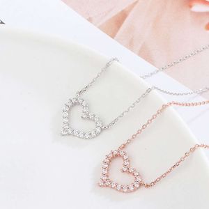 Bosstijl Peach Heart Ketting Dames Simple Koreaanse editie Love Collar Chain Instagram Fashion Classic Internet Beroemde diamanten set hanger