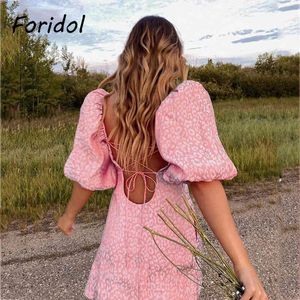 Foridol imprimé léopard Satin rose robe d'été femmes Sexy dos nu à lacets fête Mini robe lanterne manches Vintage Boho robe 210415