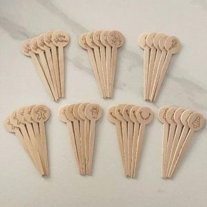 Vork 100 stks Merry Christmas Cake Decorations Natural Wood Santa Clause Snowman Rendier Cupcake Toppers Picks voor Xmas Party Supplies