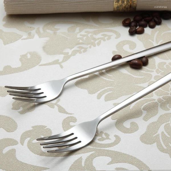 Forquetas 10pcs Cena de acero inoxidable Fork Many Many Table Juego de cubiertos coreanos Caderas de frutas de postre de ensalada de cuatro tino 8.5 ''