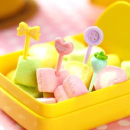 Vorken 6 stks kawaii aardbei knop boog hart pick kinderen snack dessert fruit lunch bento decoratieve stick mini vork