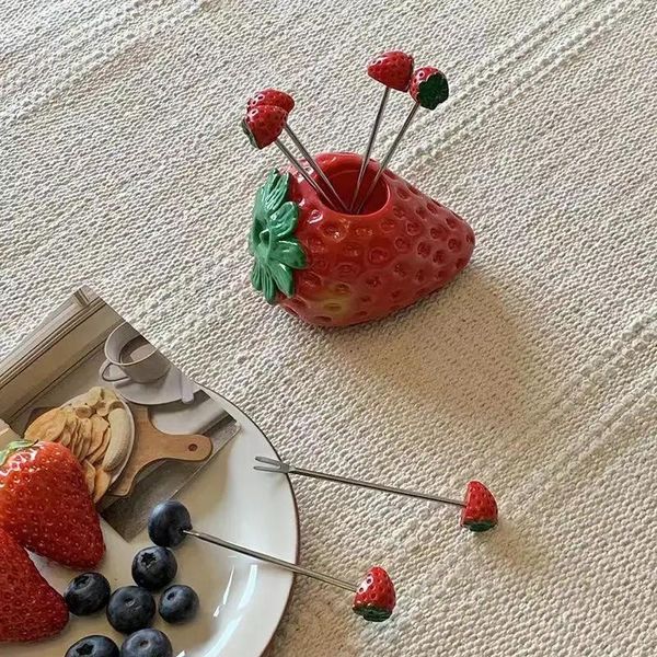 Fourks fraises fruits fourches