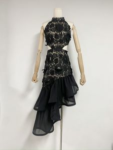 Robe formelle, design de robe française, ajustement slim floral tridimensionnel, robe enveloppée de fesses, robe de vacances irrégulière pour femmes