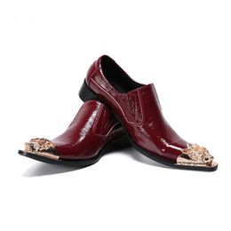 Zapatos de vestir formales para hombre, zapatos de cuero con punta de Metal dorado, zapatos de fiesta de boda de color rojo vino para negocios, talla grande US6-12