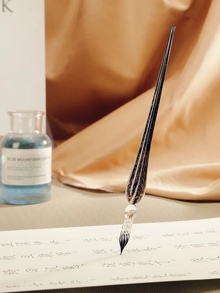 Plumas estilográficas creativas doradas hechas a mano de vidrio Dip Pen Set Crystal Couples Penholder Caligrafía Firma Lindo Regalo Tinta de relleno 231027