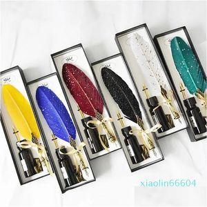 Fountain Pens European Style Gilding Feather Pen Nibbed Dip Writing Ink Quill Set voor School Stationery Gifts Art Supplies