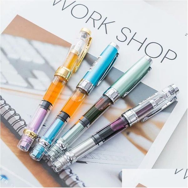 Plumas estilográficas Venta al por mayor 8 colores Promoción de ventas Wingsung 3008 Pluma transparente Estudiantes finos Papelería de oficina 0,5 mm Nib Escribir pistón Dhwne