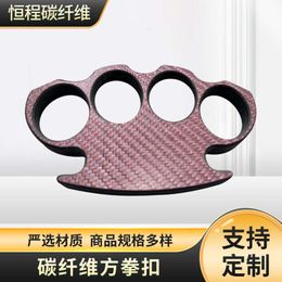 Hebilla de puño de fibra de carbono de cuatro dedos, diseño de tigre de autodefensa Cnc, soporte de mano portátil para supervivencia al aire libre PM20
