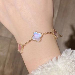 Pulsera de trébol de cuatro hojas Piedra preciosa de concha natural Chapado en oro de 18 quilates Diseñador para mujer Moda de plata 925 vintage Regalos premium de la más alta calidad de mostrador 015