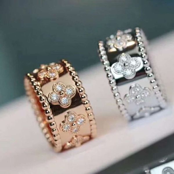 Bague Kaléidoscope de bijoux de luxe de trèfle à quatre feuilles avec incrustation de diamants à bord uni plaqué or rose K, design tendance et à la mode